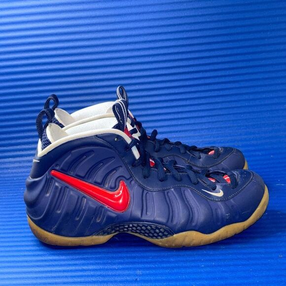 Size 9- Men's Nike Air Foamposite Pro Blue Void University Red CJ0325-400